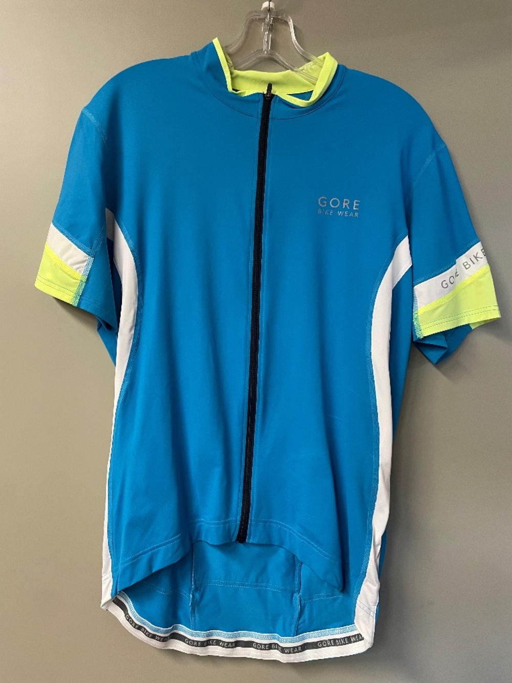 Gore Bike Wear Power 2.0 cycling jersey. Vibrant blue with yellow accents.